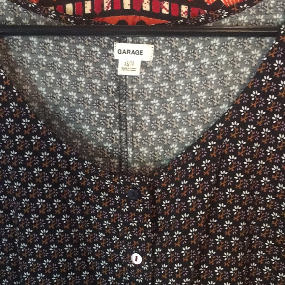 Garage Brand | XS Jumper - Picture 3 of 4